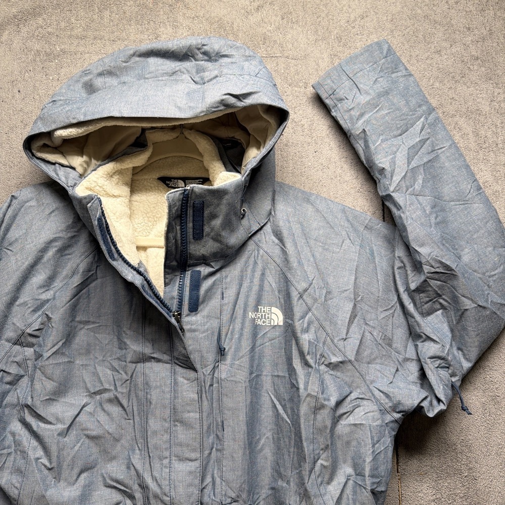 The North Face Women's Light Gray Ski Jacket with Hood